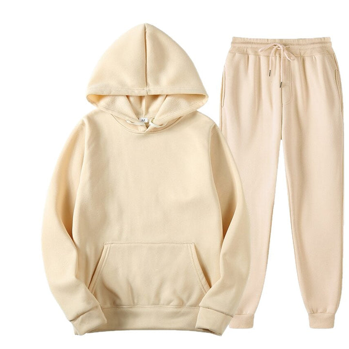 Lune London comfortable sweatshirt and jogger pants set for women
