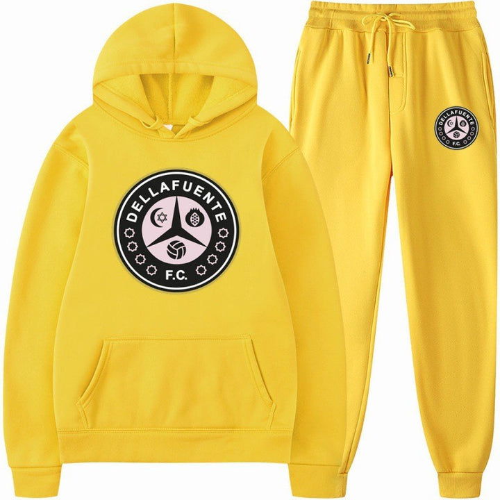 Women's tracksuit with sporty logo and comfortable fit Chic & Stil