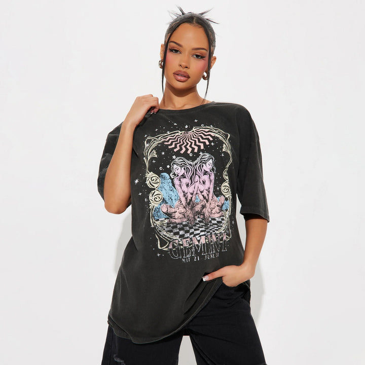 Oversized t-shirt for women with creative graphic design Lune London