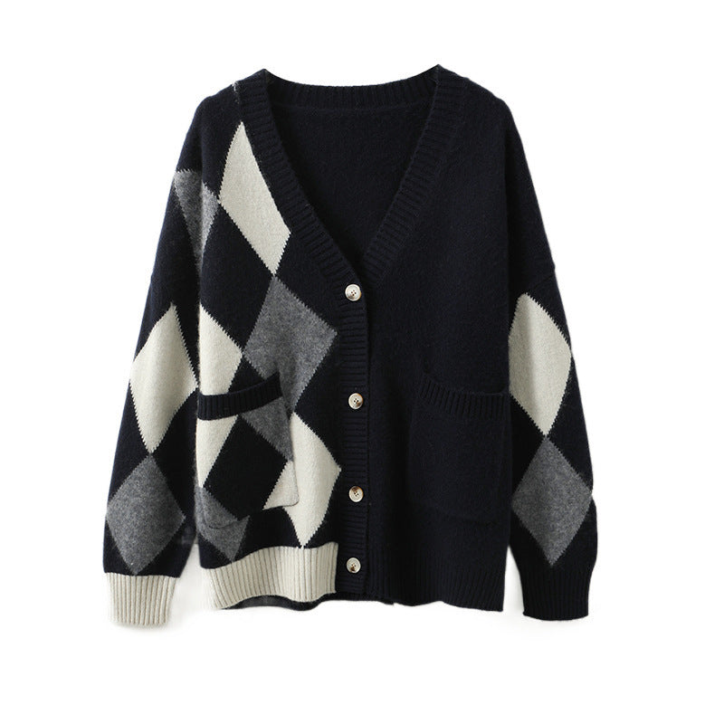 Women's chunky knit jacket with a modern plaid pattern and practical pockets Lune London