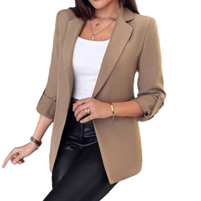 Elegant blazer jacket for women with chic and stylish cut