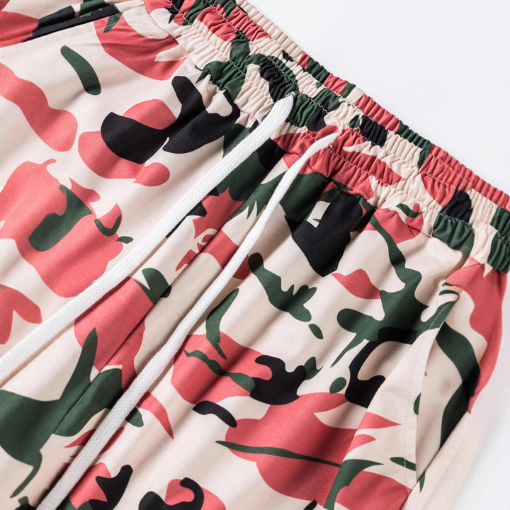 Camouflage jogging pants for men with elastic waistband and side pockets Lune London