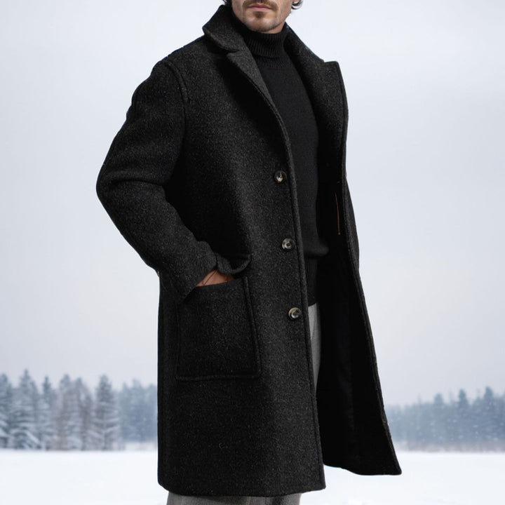 Elegant and warmer winter coat for men with a double-breasted button row and practical pockets Lune London