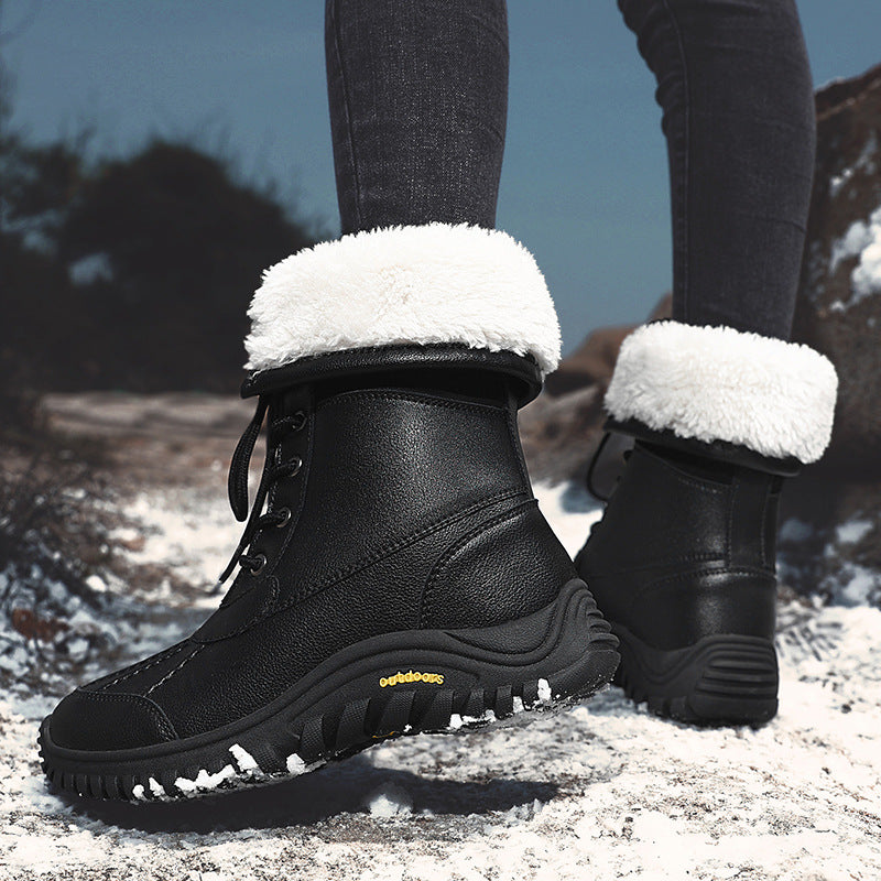 Warm winter boots for women with insulating lining and non-slip sole Lune London