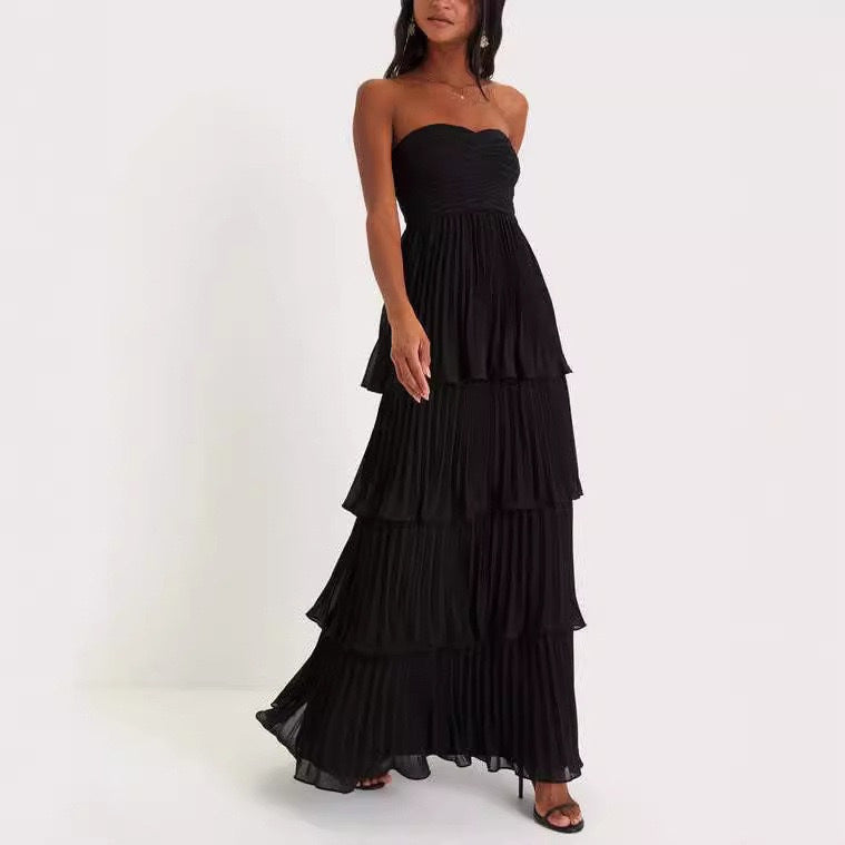 Robe maxi formelle pour femme avec jupe plissée en couches et décolleté en forme de cœur Chic & Stil