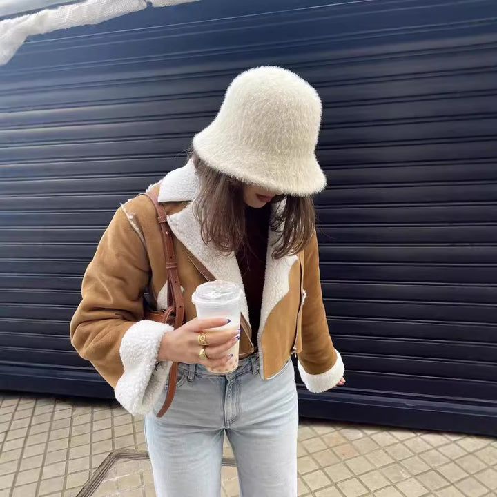 Women's cropped sheepskin jacket with trendy cut and original pockets Lune London