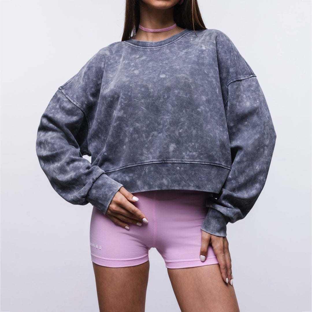 Short sweatshirt for women with wide sleeves and a trendy wash effect Lune London