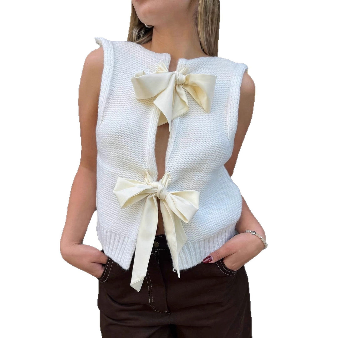 Sleeveless knit vest for women with decorative bows at the back Lune London