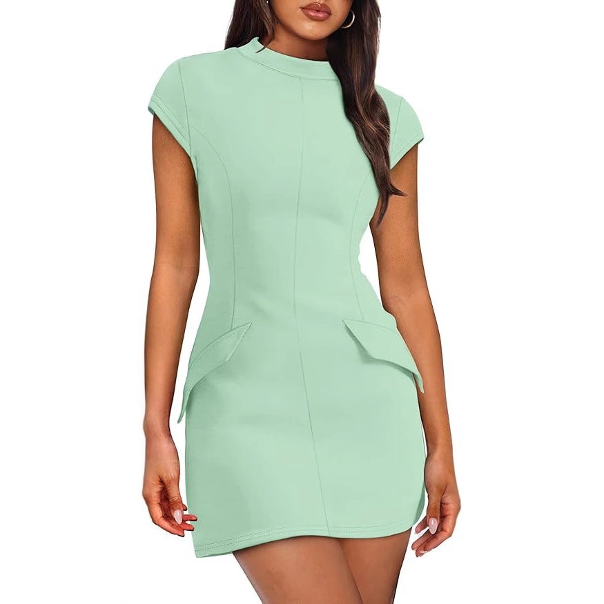 Fitted dress for women with short sleeves and practical pockets Lune London