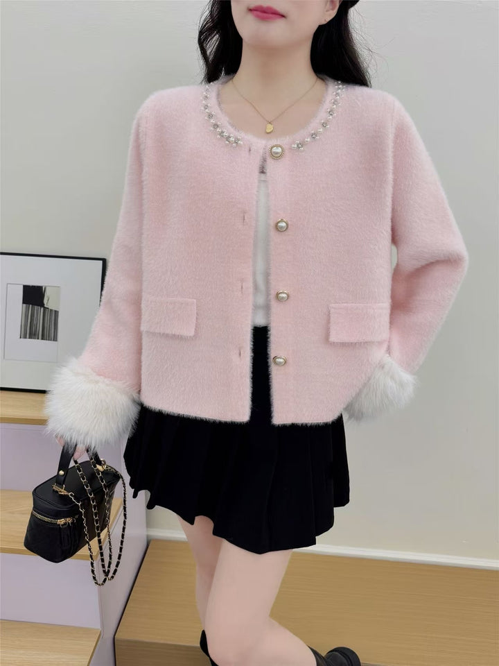 Cardigan élégant pour femmes avec décoration de perles et manches duveteuses Chic & Stil
