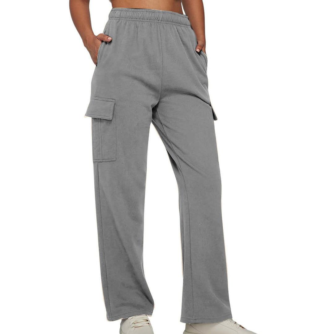 Comfortable cargo pants for women with side pockets Lune London