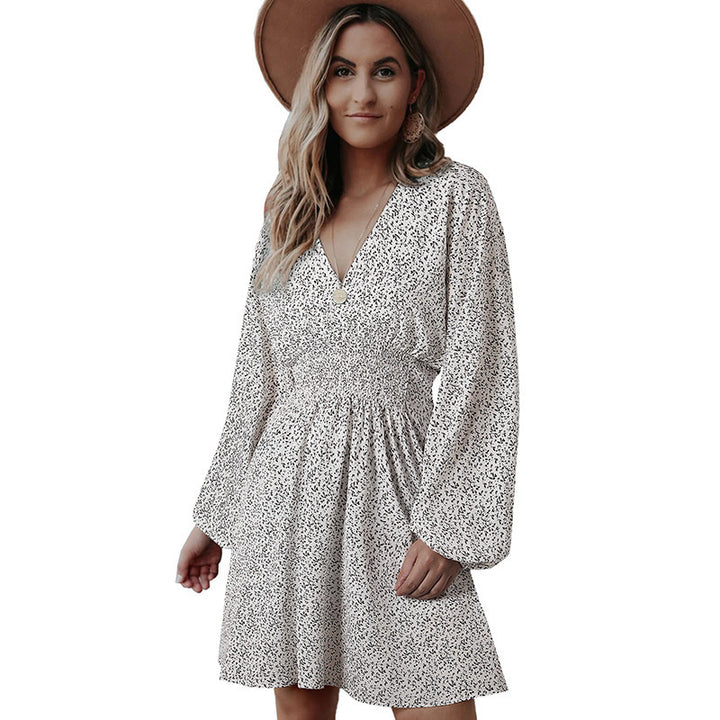 Timeless dress for women with gathers Chic und Stil