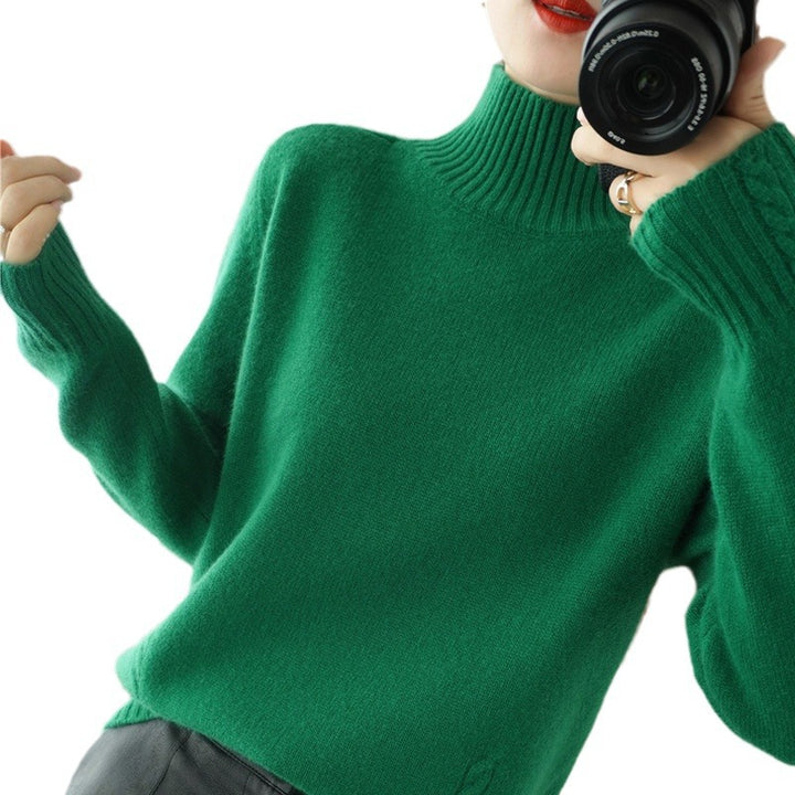 Elegant sweater for women with high collar and fine structure Lune London