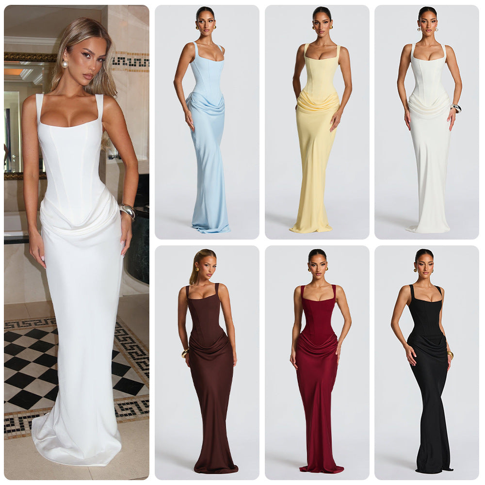 Ladies elegant and figure-hugging evening dress with fully lined skirt Lune London