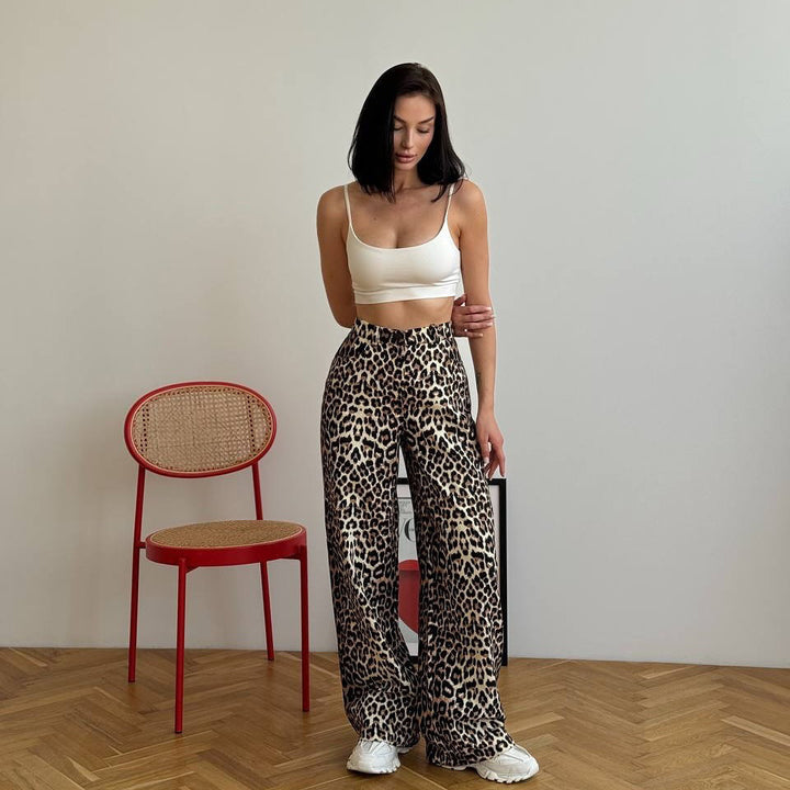 Loose leopard denim pants for women with elastic waistband Lune London
