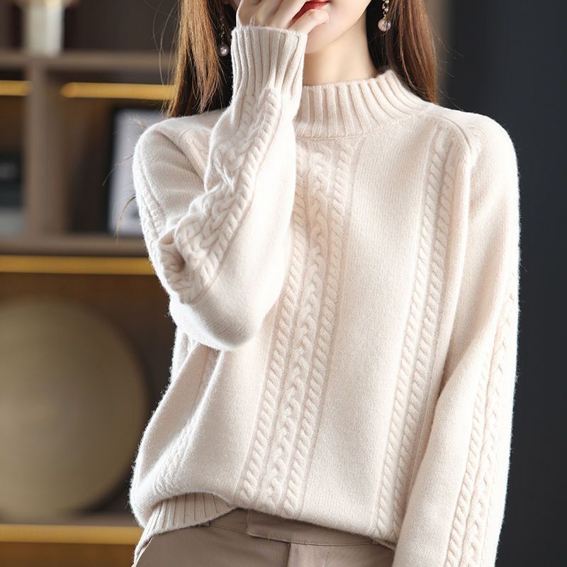 Pull en tricot confortable pour femmes avec col montant et motif en câble Chic & Stil