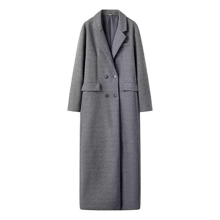 Elegant women's coat with classic design featuring double-breasted buttons Lune London