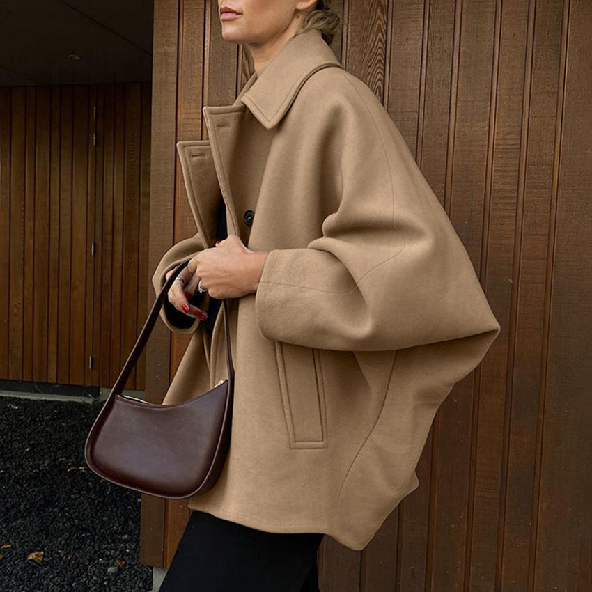 Oversized wool coat for women with classic cut Lune London