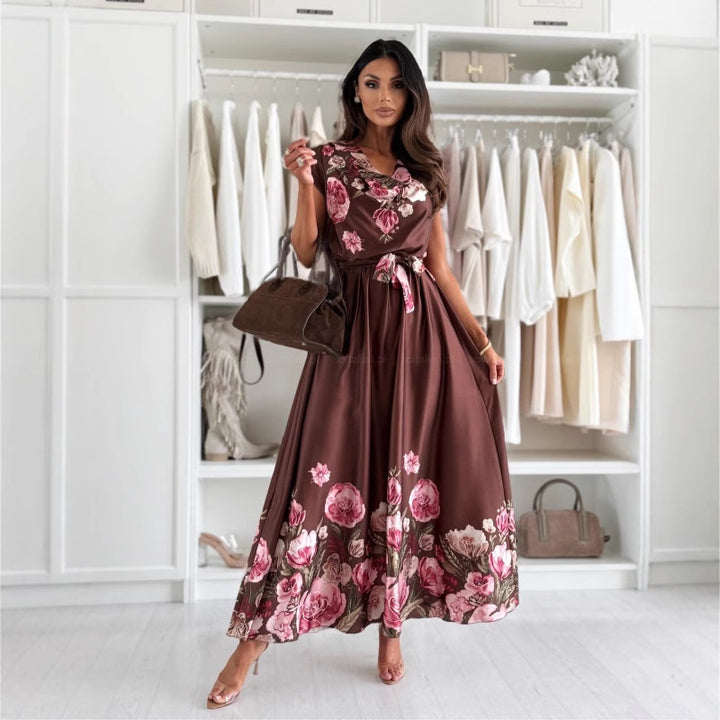 Maxi dress with floral pattern for women with an elegant high slit Lune London