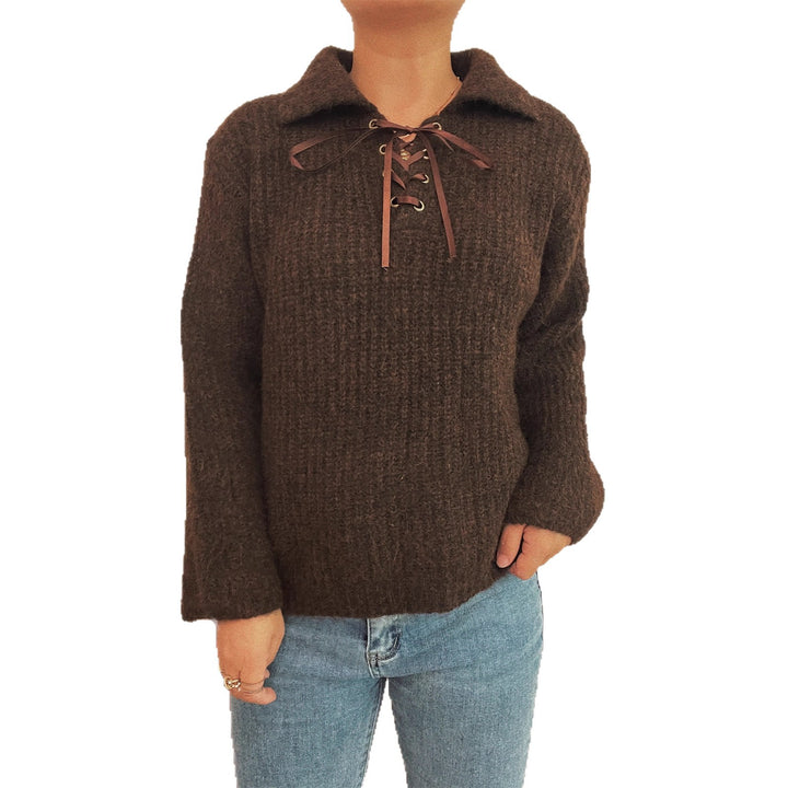 Pull décontracté pour femmes avec un laçage féminin et un tricot doux Chic & Stil