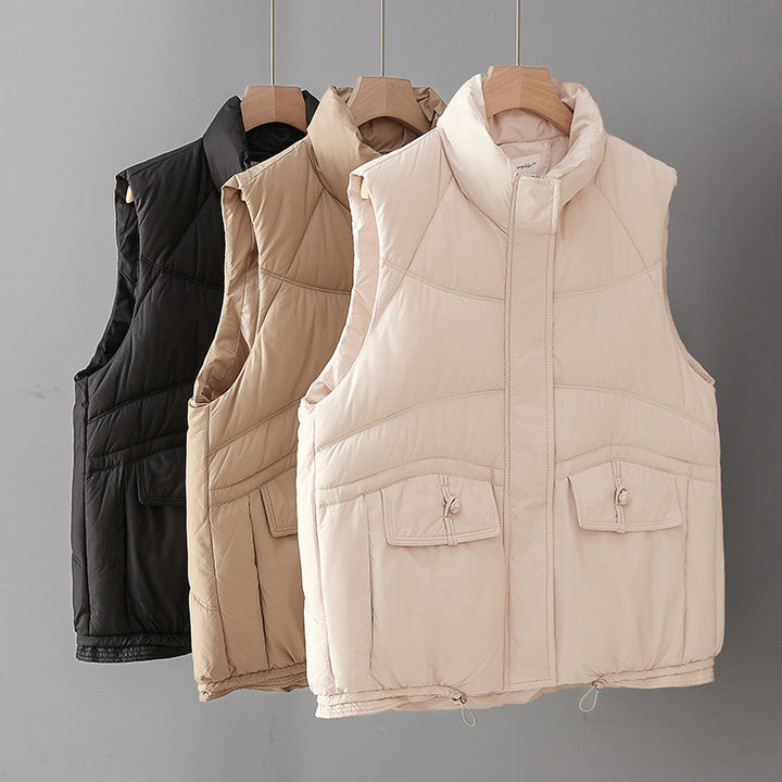 Quilted vest for women with practical pockets and adjustable hem Lune London