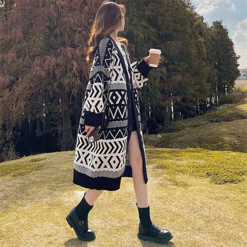 Ladies Long Cardigan with graphic design and deep pockets Lune London