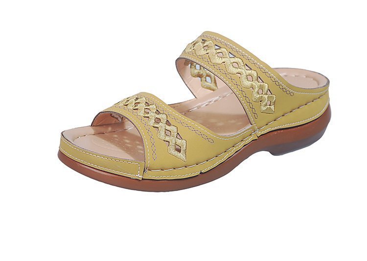 Comfortable and stylish women's clogs with fashionable decorative details Lune London