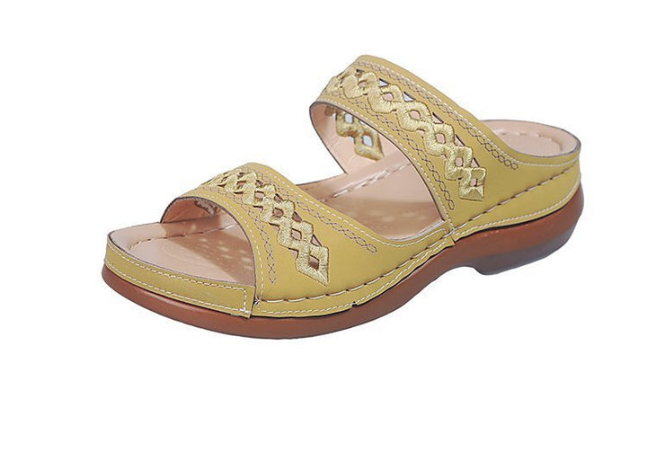 Comfortable and stylish women's clogs with fashionable decorative details Lune London