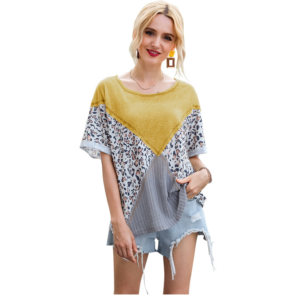 Women oversized trendy top with unique animal pattern and casual cut Lune London