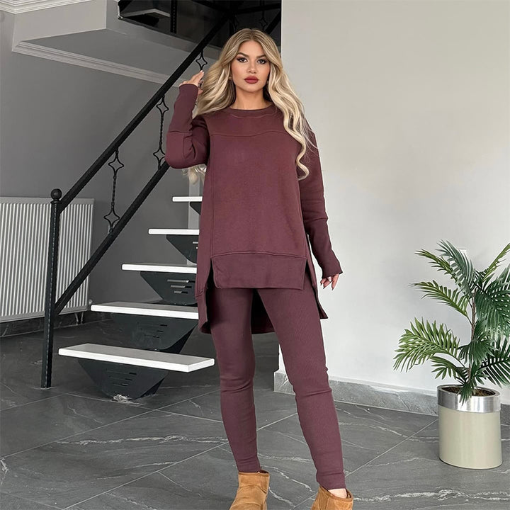 Casual sports set for women with oversized pullover and leggings Lune London