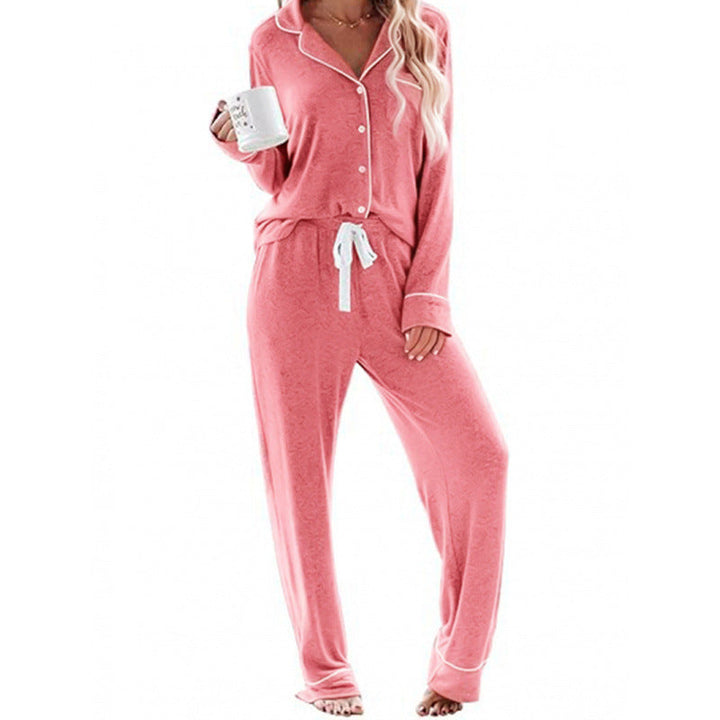 Women's pajama set made of soft, breathable material Lune London