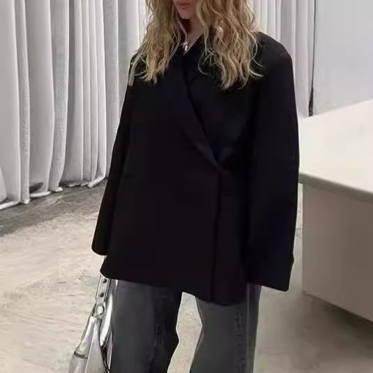 Oversized blazer jacket for women with refined cut Lune London