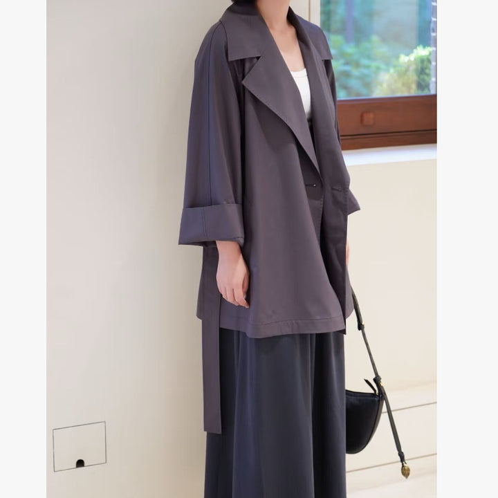 Oversized women's trench coat with double elegant closure and side pockets Lune London
