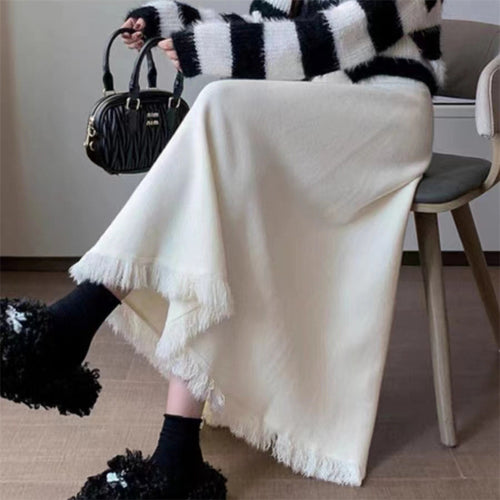 Maxi skirt for women with an elegant fringed hem and high waist Lune London