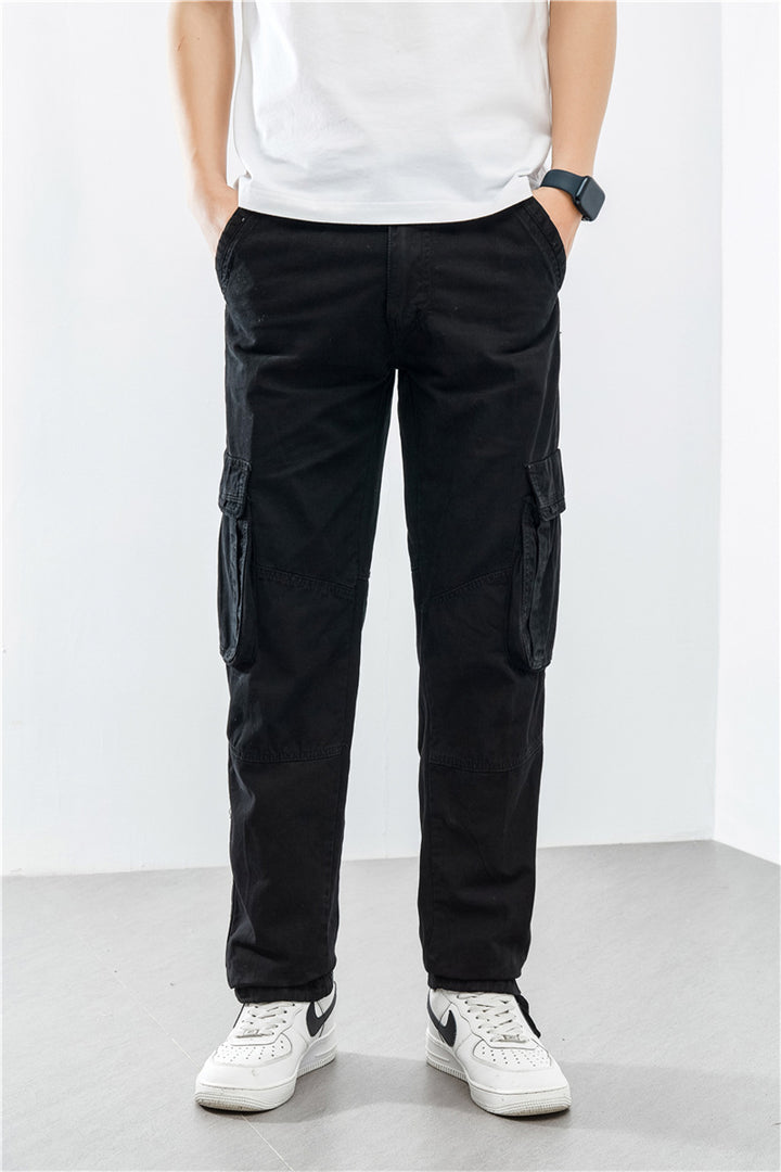 Men's cargo pants with practical pockets and modern fit Lune London