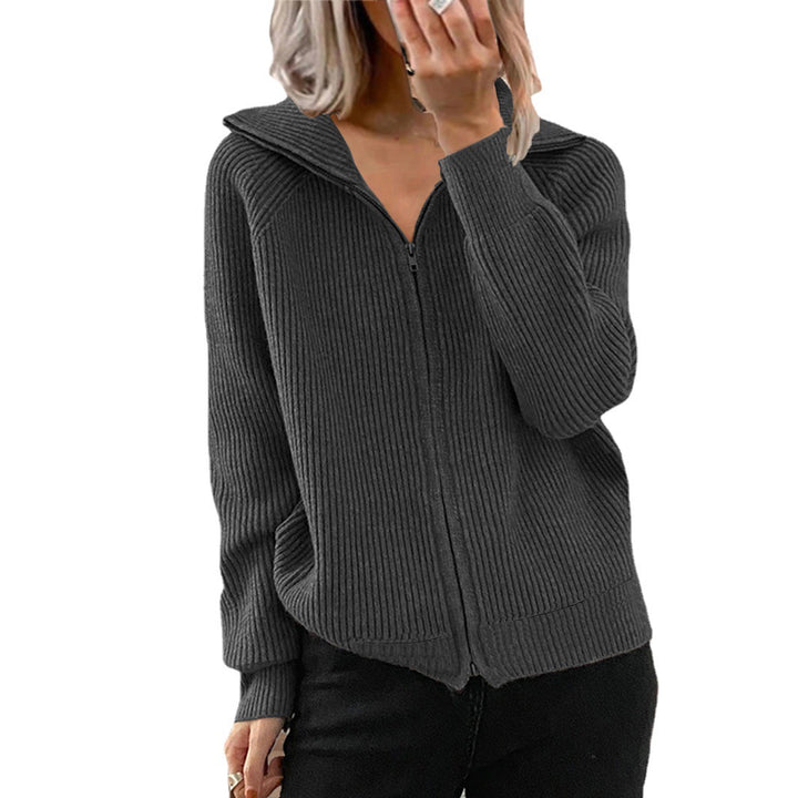 Transitional jacket for women with structured zip and hood Lune London
