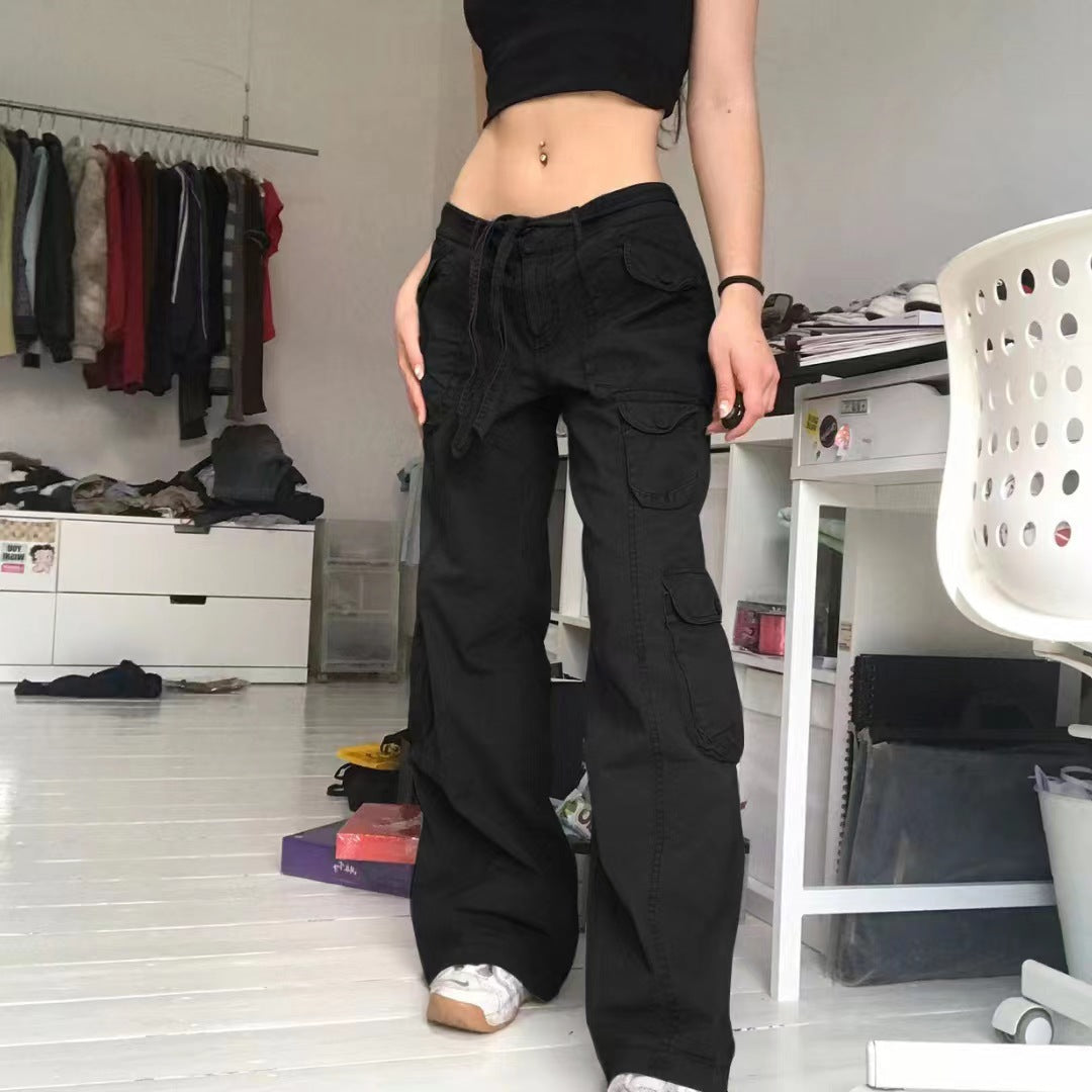 Women’s cargo pants with practical side pockets and trendy cut Chic und Stil