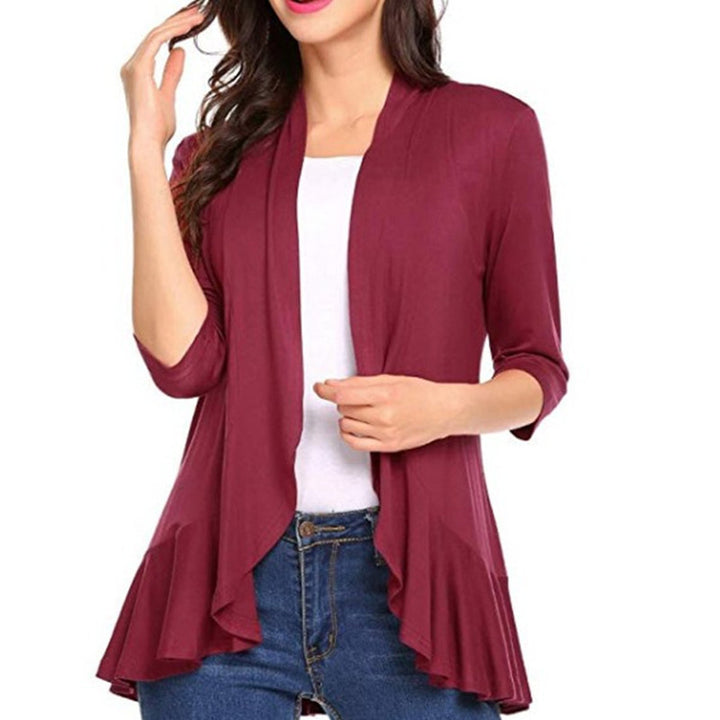 Women's Fashionable Cardigan with Asymmetrical Cut and Flattering Details Chic & Stil