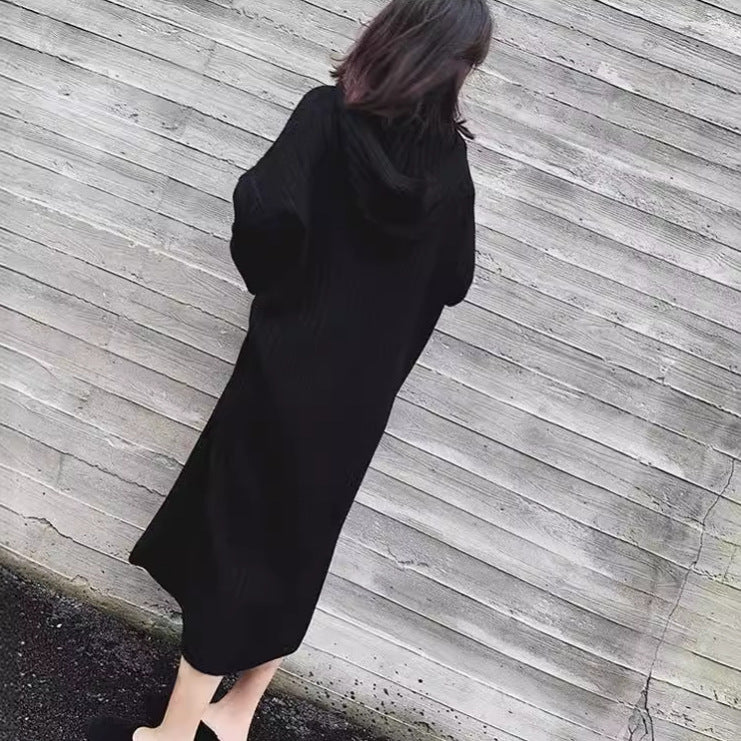 Knitted dress for women with an elegant ribbed design and an oversized fit Lune London