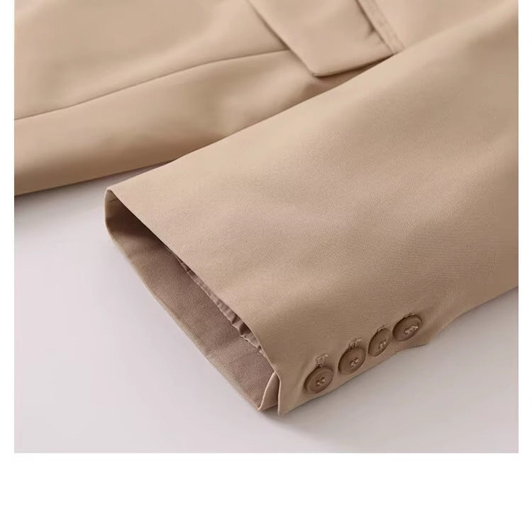 Veste blazer élégante pour femmes avec coupe moderne et poches pratiques Chic & Stil