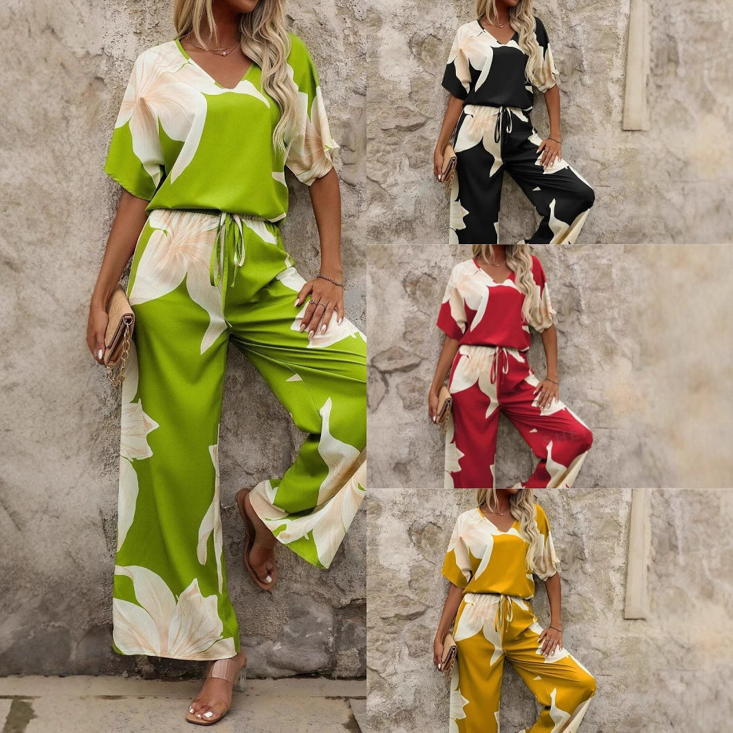 Ladies Elegant Jumpsuit with floral patterns and wide leg Lune London