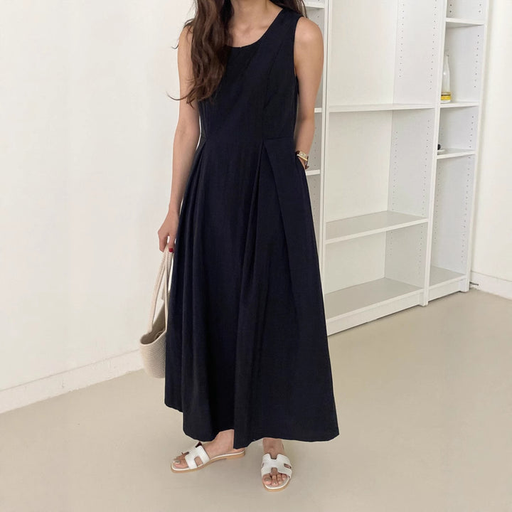 Classic A-line maxi dress for women Lune London