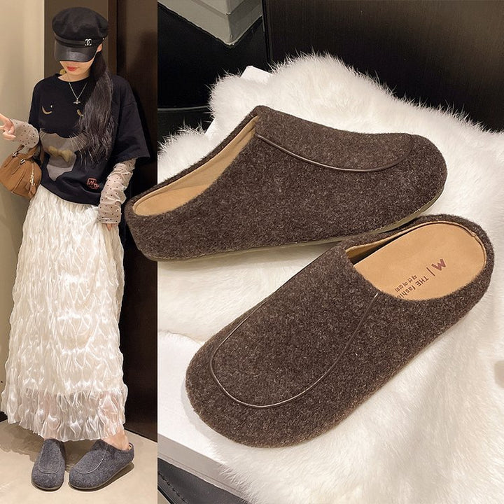 Ladies' chic and stylish salon shoes