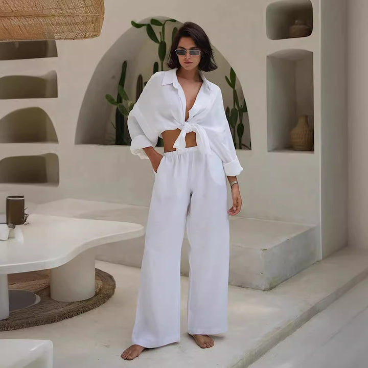 Comfortable linen loungewear set for women with wide sleeves and flowy pants Lune London