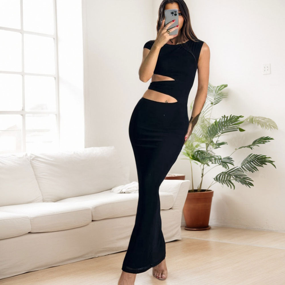 Robe maxi moulante pour femmes avec design découpé asymétrique Chic & Stil