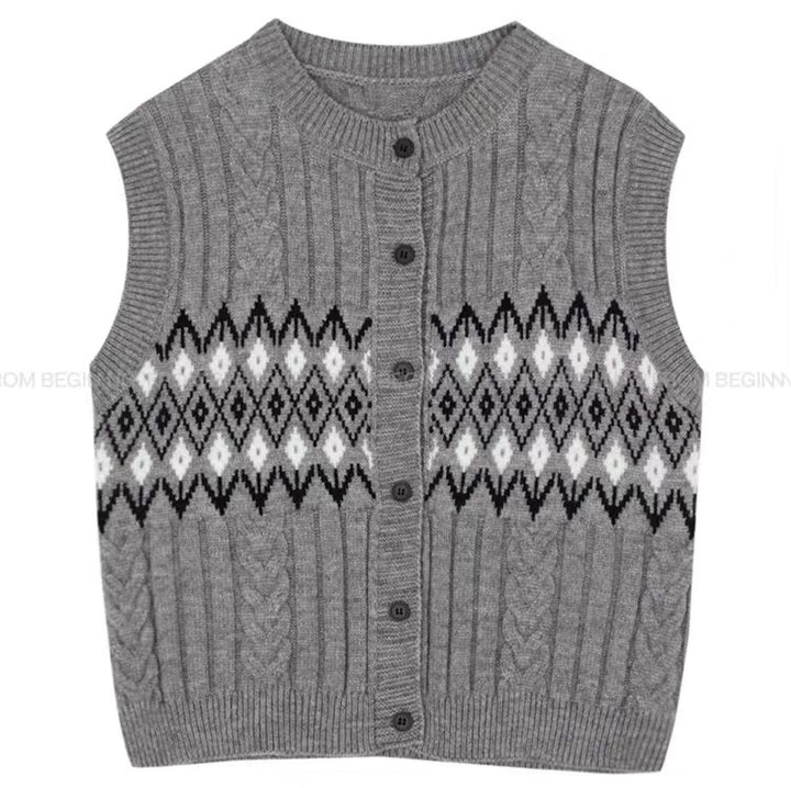 Women’s knitted vest with decorative twisted pattern and button placket Lune London