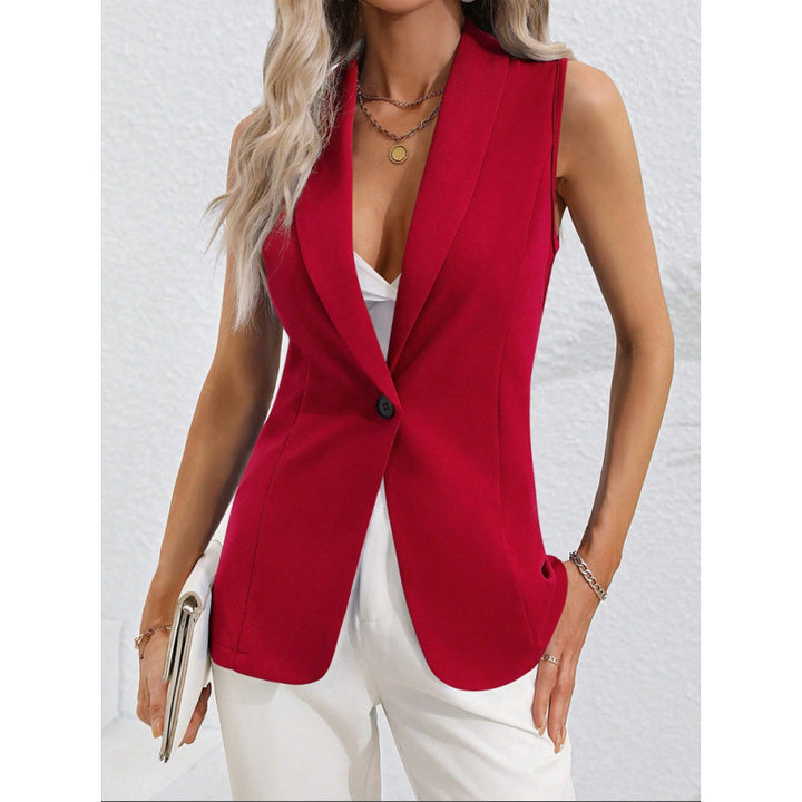 Sleeveless jacket for women with an elegant cut and a fitted silhouette Lune London
