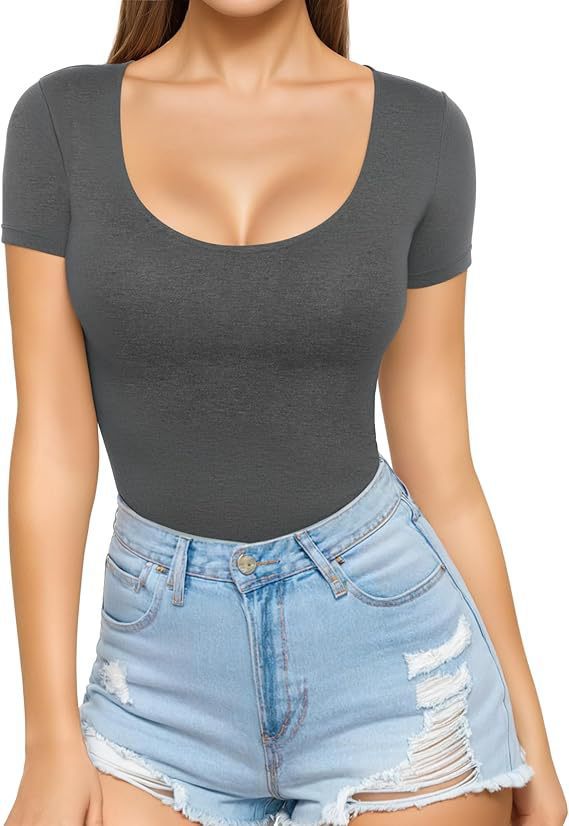 Women's fitted short-sleeve bodysuit with round neckline and seamless design Lune London
