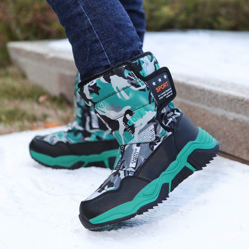 Sporty winter boots for women with non-slip sole and insulating lining Lune London