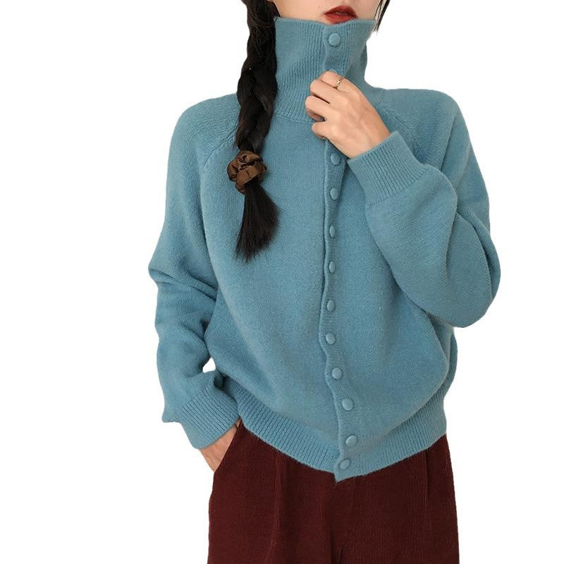 Cardigan à boutons pour femmes avec une coupe moderne et une texture fine Chic & Stil